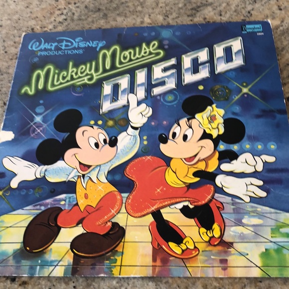 Old Mickey Mouse Disco 78 vinyl record. Old but in very good condition. - Picture 1 of 3